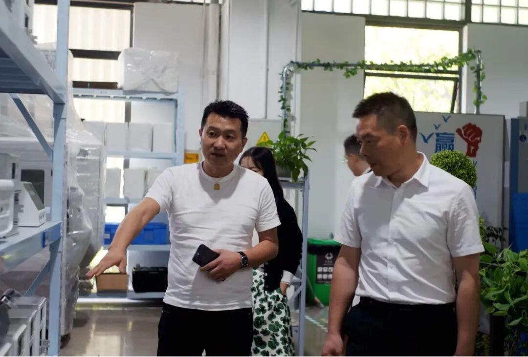 长沙天心经开区领导莅临昊丰医疗参观调研(图3)